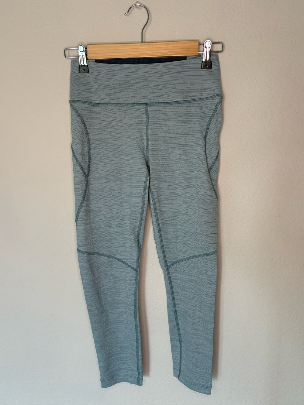 Outdoor Voices 3/4 High-Rise Workout Leggings